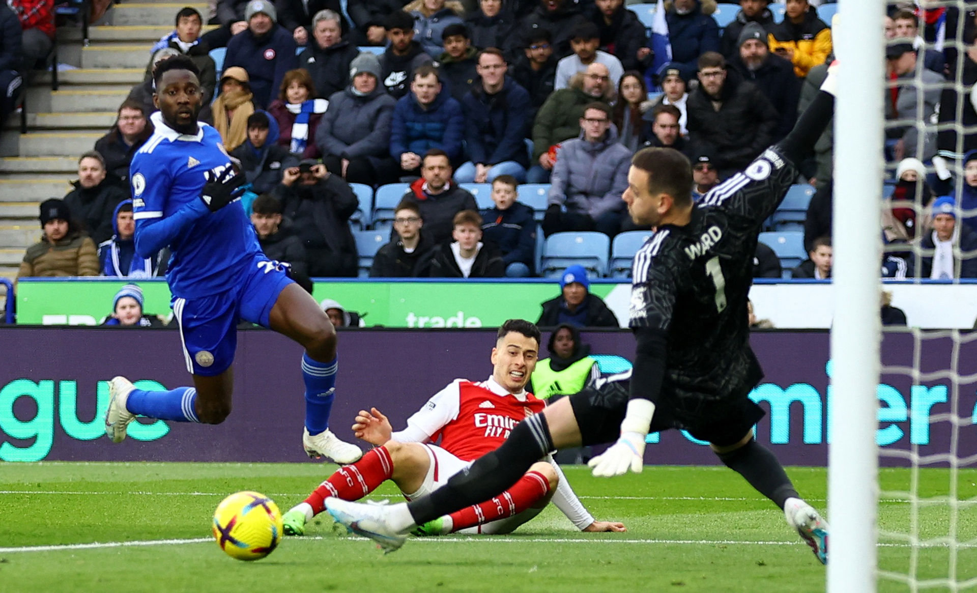 球技术的执 球技术的执