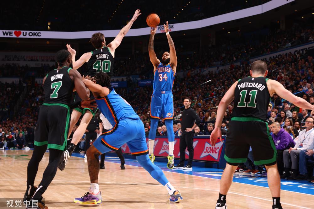 [高尔夫]LIV阿德莱德站霍斯菲尔德领先首轮 瑞德一杆进洞.